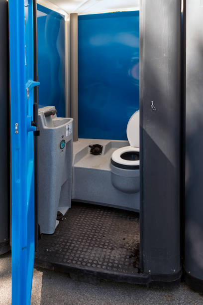 Best Portable toilet rental cost  in Depew, NY