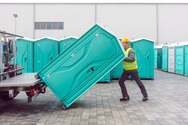 Best Porta potty delivery and setup  in Depew, NY
